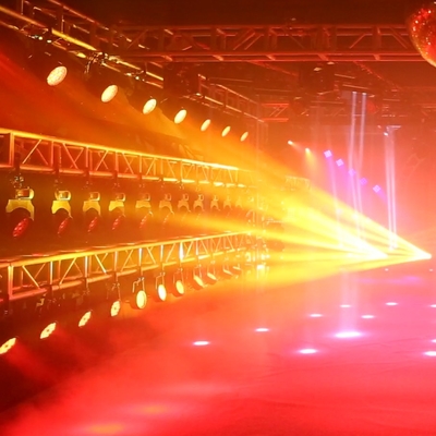 LED洗濯 37x10W ズームステージ照明 DMX ビーム洗濯 動くヘッドライト