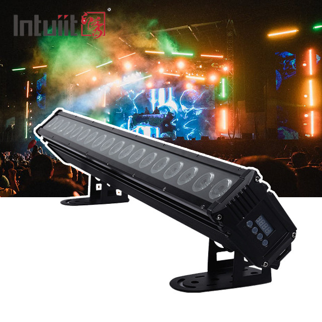 18x8W LED壁洗浄機 屋外照明バー 4in1 建物外用 dmx512ライト
